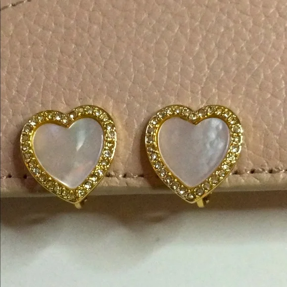 CAROLEE HEART SHAPED MOTHER OF PEARL EARRINGS GOLD PLATED CLIP ON - Picture 5 of 9